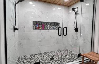 Glamp House Lake and Mountain Views Hot Tub by Hiawassee Glamping - Foto 16