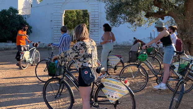 Descubriendo Monopoli en bicicleta