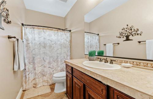 Luxury Retreat with Heated Pool & Hidden Game Room home - Photo 18