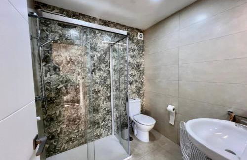 Villa privada con jardín &BBQ cerca de playas - Foto 6