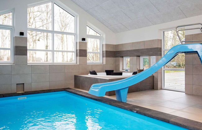 14 Person Holiday Home in Stroby - Foto 2