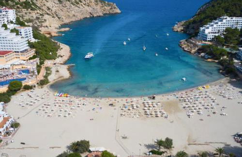 7 Bedroom Villa with Pool - 5mins walk to Cala Llonga Beach - Can Ramon - Foto 52