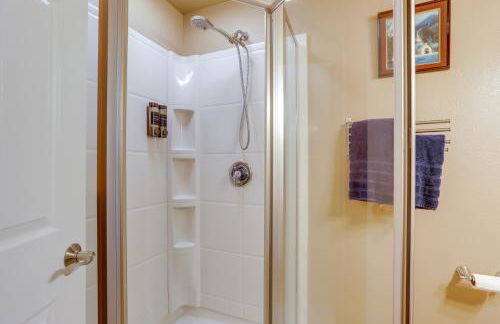 3 Mi to Lake Sammamish! Pet-Friendly Home with Deck - Foto 22