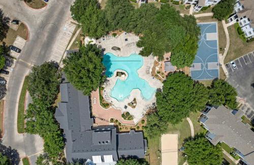 Prime Location, 2 mins to Airport, 5 mins to Dwntn - Foto 67