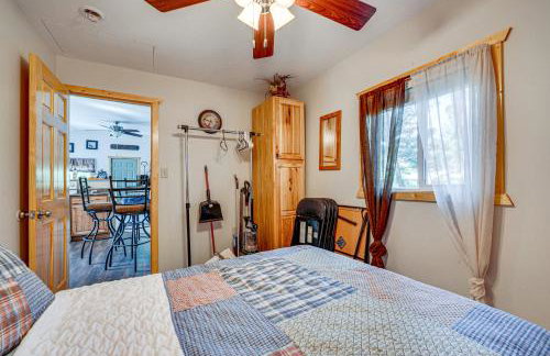 Hike, Fish and Relax Cabin 4 Mi to Lake Estes! - Foto 19