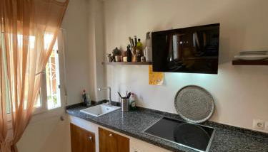 Sun and Sea Modern Studio El Palo 1 min to Beach - Foto 3, stove, dishwasher