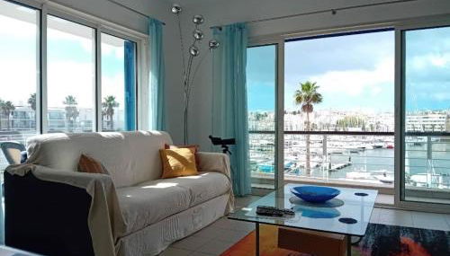 Marina Apartment with Pool Access - Foto 1