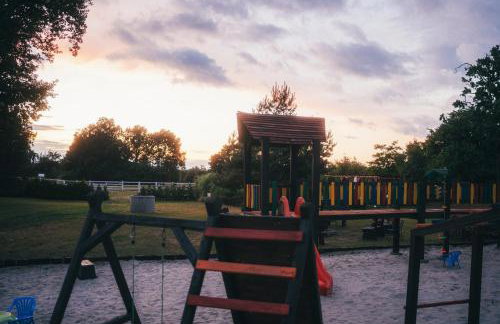 Apartamenty Pod Dębami Stadnina Koni SPA Jezioro i Morze Sarbsk - Photo 26