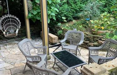 Boho Garden Bungalow Near IU, Downtown, EV Level 2 Station - Foto 25