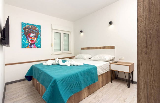 Modern Apartments With Private Balcony Kaštel Novi - Foto 10