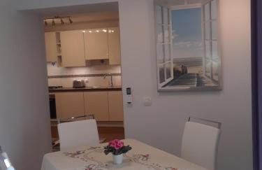 New Kosljun Apartment short walk to Beach - Photo 1