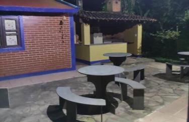 Casa chalet, Centro, vaga 2 carros, alto padrão - Foto 23