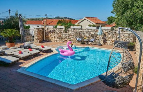 Amazing Home In Najevi With Wifi - Photo 9