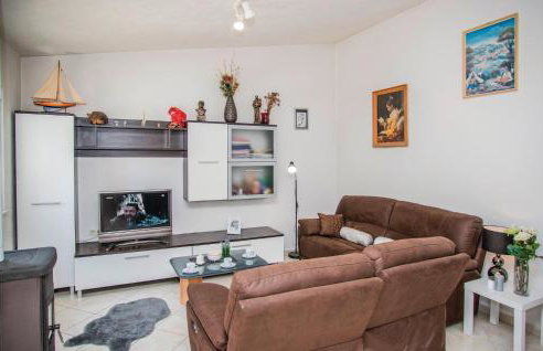 Nice Home In Kresevo Brdo With Kitchen - Foto 15