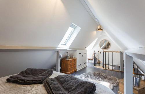 Luxury New Forest Barn, ideal for couples - Photo 40