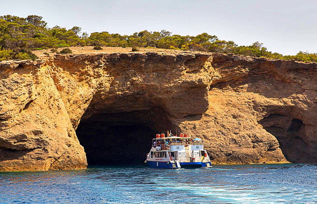 Paseo en barco por Cala Bassa y Cala Conta - Foto 7