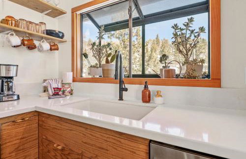 Nightcap Lodge- HOT TUB WITH BREATHTAKING MOUNTAIN VIEWS! - Foto 19