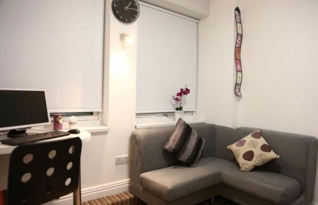 Trivelles - Bradford - Sunbridge Road - Foto 11