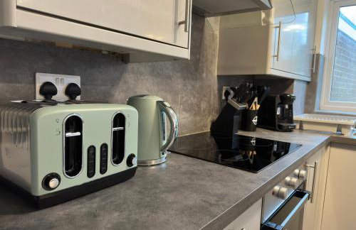 Detached 3-Bedroom Home in a Quiet Derby Neighbourhood in Mickleover - Foto 32