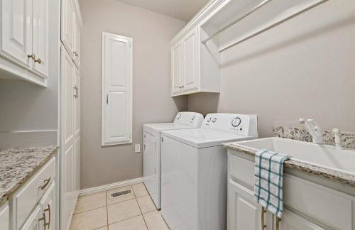 The Genesis-Bike Friendly-Hot Tub- Sleeps 15 - Foto 34