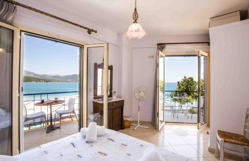 Salty Breeze - Photo 11