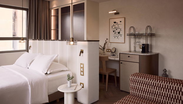 A for Athens - Photo 5