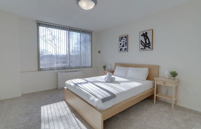 Elegant Apartments Near the Pentagon - Photo 6