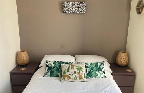 The Salt Box- Lovely refurbished annexe, free parking, walk to Porth beach. - Foto 8