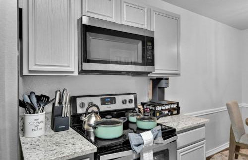 The Sunset Suite 3Bd 2Bath Att Garage Pvt Yard - Foto 6