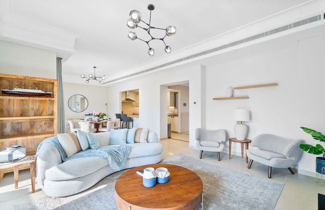 Nasma Holiday Homes - Al Hamra Village - Photo 22