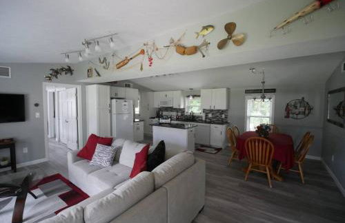 The Red Haven at Conneaut Lake - Foto 7