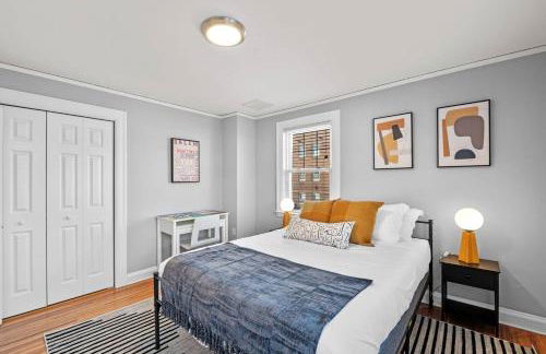 3BR/2.5 BA Townhouse |Downtown Salem w/Parking - Foto 30