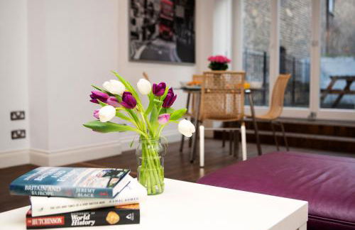 Apt 1, Trafalgar Square 1st Floor by Indigo Flats - Photo 12