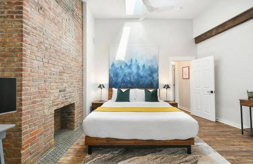 HostWise Stays - The Larryville - Amazing Bathroom, Perfect Location, Custom Build - Foto 28