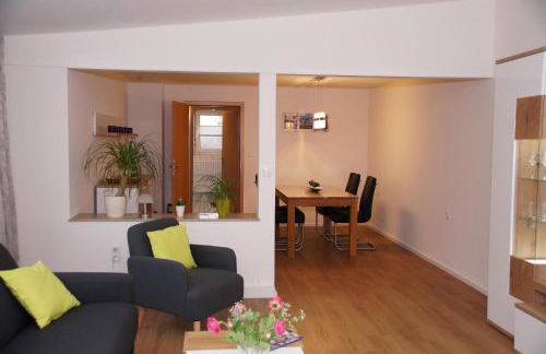 STAHLER´S "Auszeit an der Weinstrasse" - Foto 1