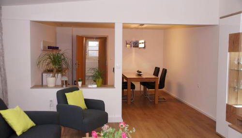 STAHLER´S "Auszeit an der Weinstrasse" - Foto 1