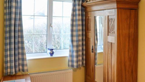 The Cottage - Photo 2