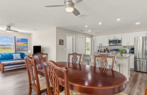 Coastal Calm 2BR Retreat Minutes to Manasota Beach - Foto 9