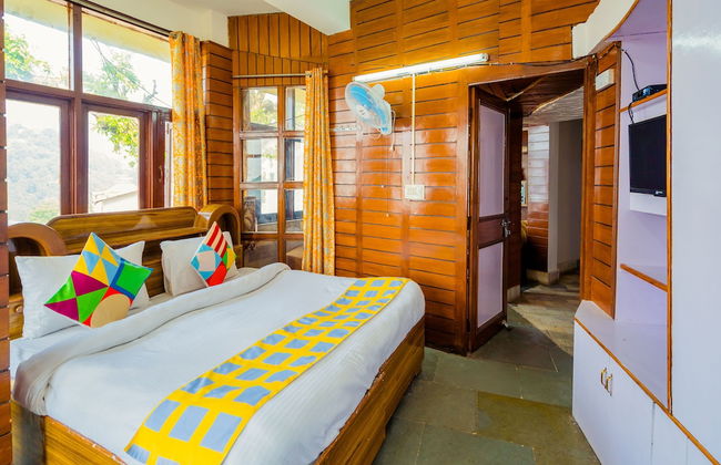 OYO 13693 Home Royal Wood 3BHK Mall Road - Foto 12