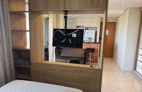 FLAT ACONCHEGO, no centro, perto de tudo, linda vista! - Foto 3