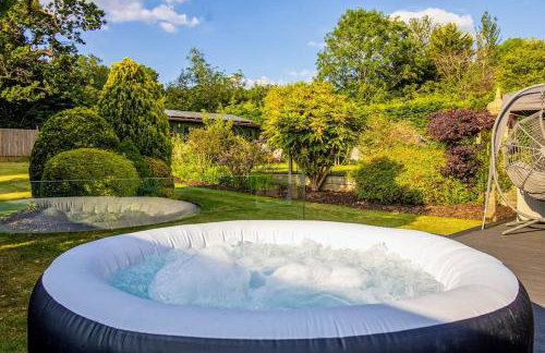 Luxury 4-Bedroom High-End Home, Includes Jacuzzi and Pool Table - Foto 60