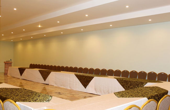 Torres de Alba Hotel & Suites - Photo 52