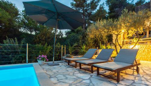 Holiday house Stupalo- with private pool, both floors air-conditioned - Foto 5, sunbed