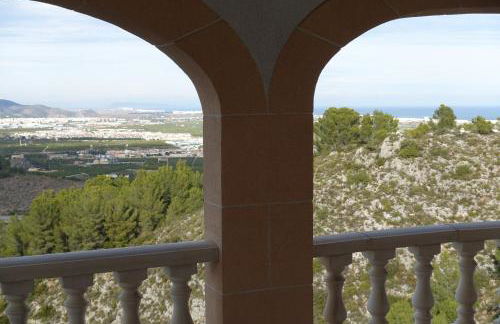 Self Contained hillside Villa with stunning vistas - Foto 8