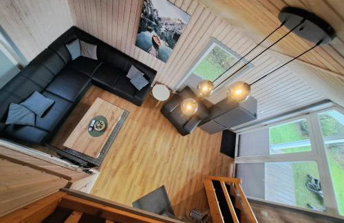 Ferienhaus Friese, direkt am See, mit hauseigenem Tretboot, hauseigener Sauna sowie Whirlpool, Kamin, eingezäuntes Grundstück, direkter nähe Kinderspieleparadies sowie Reit- und Ponyhof - Photo 6