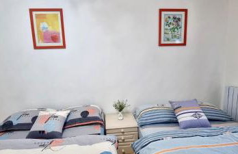 Friendly family apartment comfort sleep 6 close to tube bus airport - Foto 25