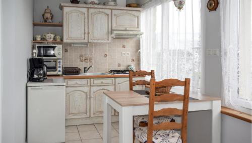 Cozy Home In Quemperven With Wifi - Foto 2