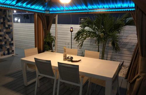 St Pete Modern Retro Oasis - Foto 40