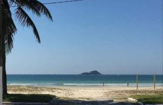 Casa Guarujá Esquina com Beira mar com Piscina grande na Enseada Pé na areia 50 metros - Foto 22
