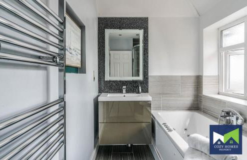 Spacious and Comfy 5 Bed, 2 Bath House with POOL TABLE, near HS2, Solihull, NEC - Foto 31